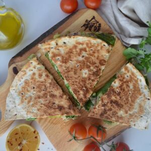 Przepis na fit quesadillę z serem i szynką
